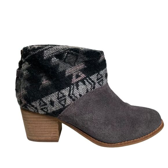 TOMS’ Women's Gray Leila Aztec Ankle Booties Size 7 Chunky Heel Tassels Western - Picture 1 of 12